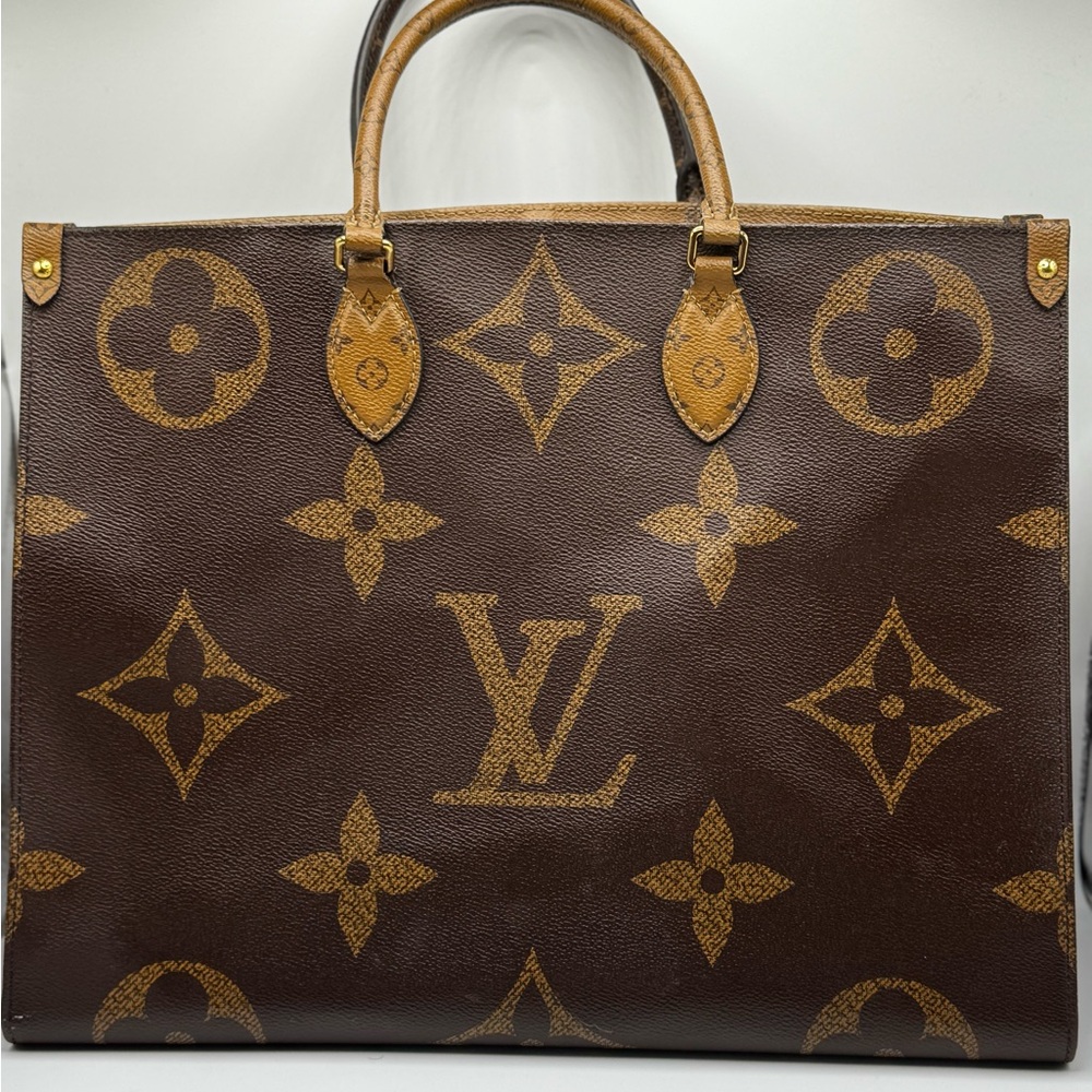 Louis Vuitton Reverse Monogram Giant Onthego GM